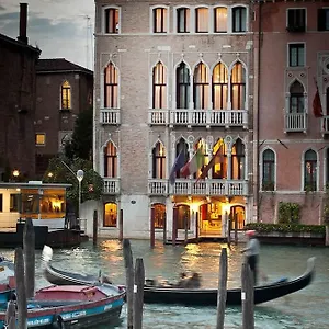 Pesaro Palace 4*, Benátky Itálie