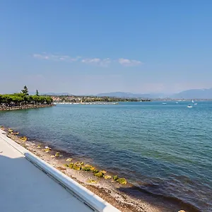 Aparthotel Residenza Miralago By Wonderful Italy