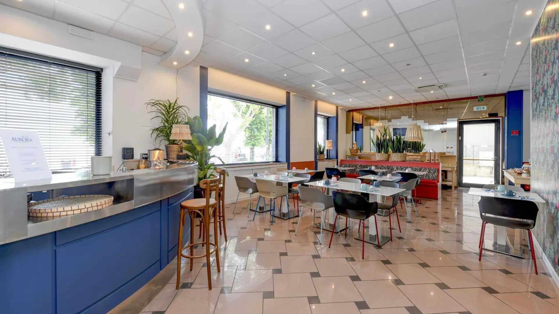 Hotel Aurora Desenzano del Garda 3*,