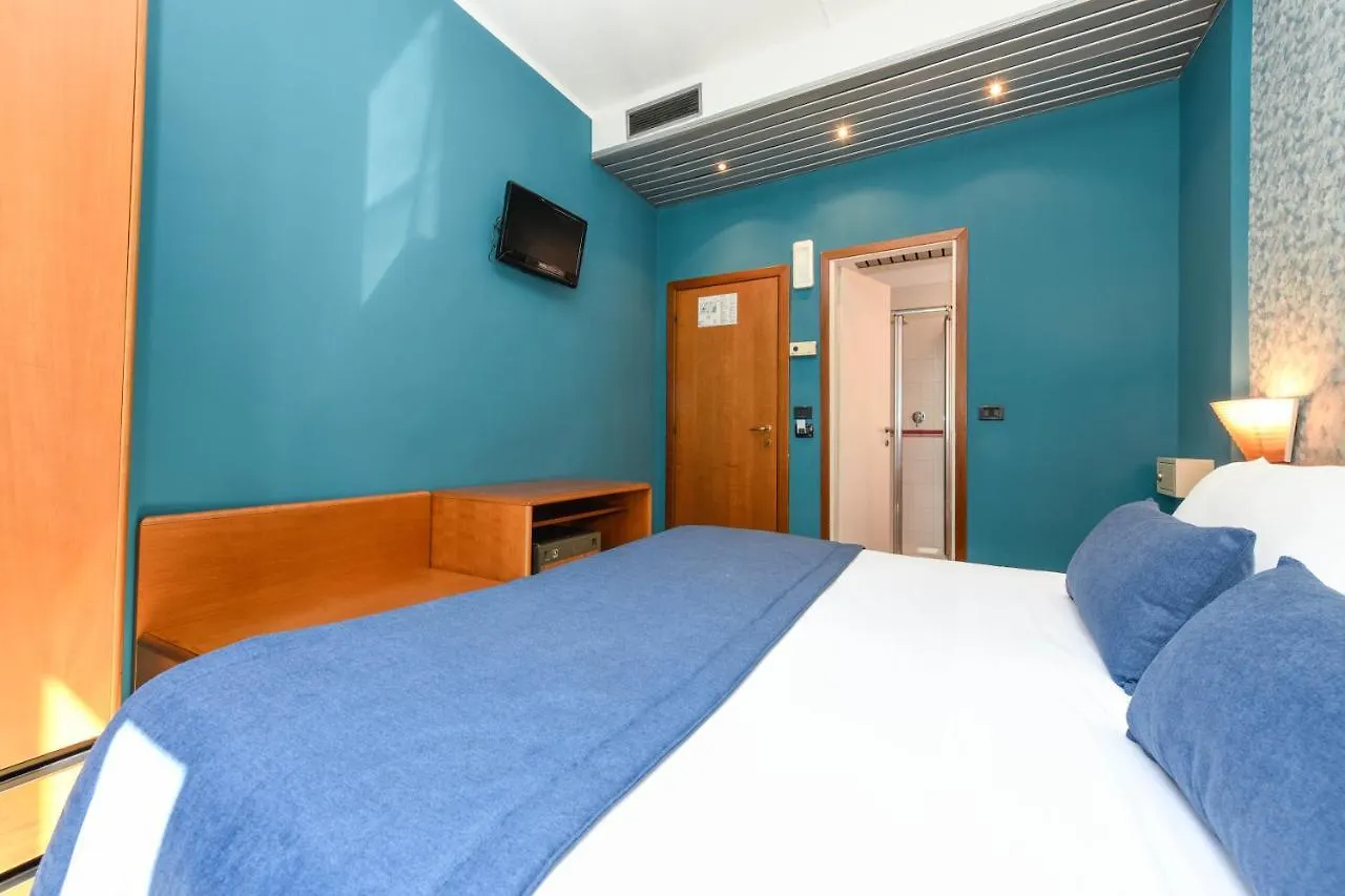 Hotel Aurora Desenzano del Garda 3*,  Italy