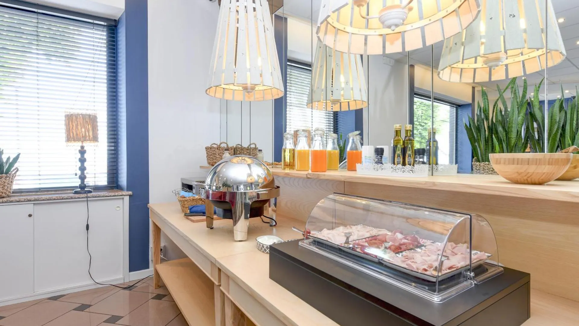 ***  Hotel Aurora Desenzano del Garda Italy